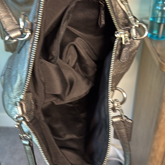 Like New Coach Kelsey Satchel Gunmetal Metallic Leather Crossbody Purse - Picture 4 of 9